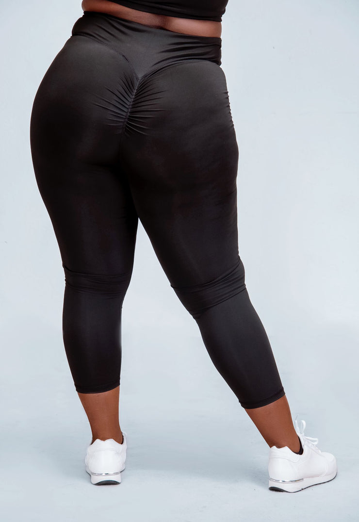 HIGH WAIST LEGGINGS IN BLACK